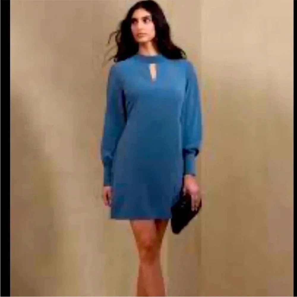 Banana Republic blue keyhole mini dress